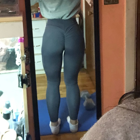 CLS SCRUNCH BUTT LEGGINGS - Picture 5 of 14